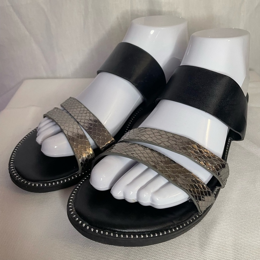 Sophie Sue Silver & Black Women’s Size 9 Sandals
